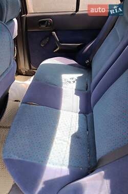 Седан Suzuki Swift 1998 в 