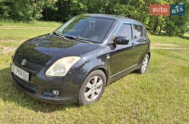 Хетчбек Suzuki Swift 2008 в Сарнах