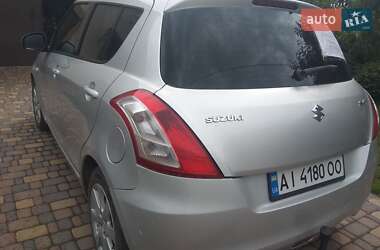 Хетчбек Suzuki Swift 2011 в 