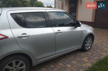 Хетчбек Suzuki Swift 2011 в 