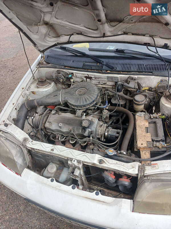 Седан Suzuki Swift 1997 в 