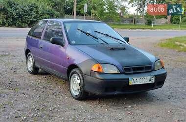 Хетчбек Suzuki Swift 2000 в Лисянці