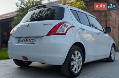 Хэтчбек Suzuki Swift 2013 в 