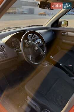 Хэтчбек Suzuki Swift 2006 в 
