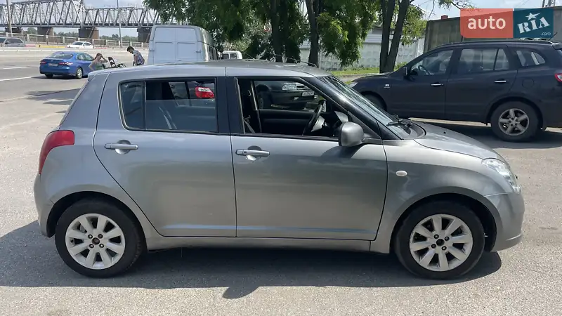 Хэтчбек Suzuki Swift 2008 в 