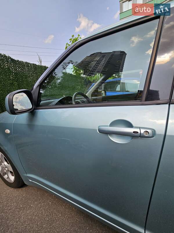 Хэтчбек Suzuki Swift 2008 в Киеве фото 14 Хэтчбек Suzuki Swift 2008 в Киеве