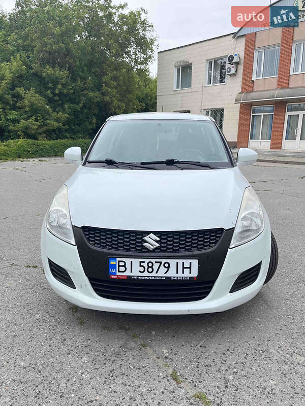 Хэтчбек Suzuki Swift 2012 в Лубнах