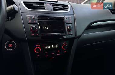 Хэтчбек Suzuki Swift 2013 в 