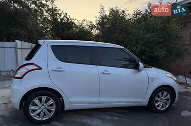 Хэтчбек Suzuki Swift 2013 в 