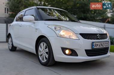 Хэтчбек Suzuki Swift 2013 в 