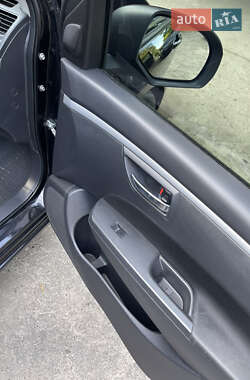 Хэтчбек Suzuki Swift 2012 в 
