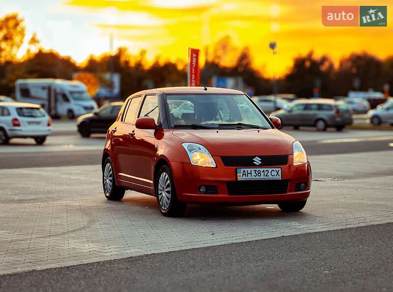 Хэтчбек Suzuki Swift 2007 в 