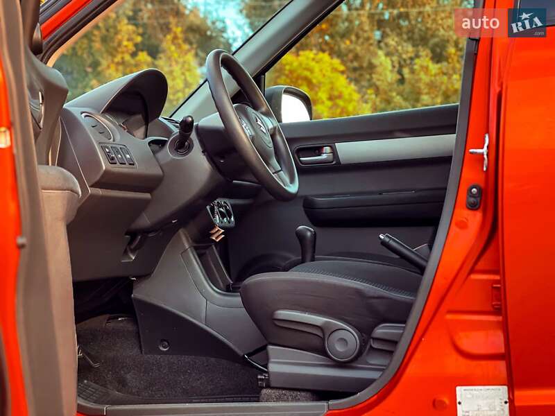 Хетчбек Suzuki Swift 2007 в Києві