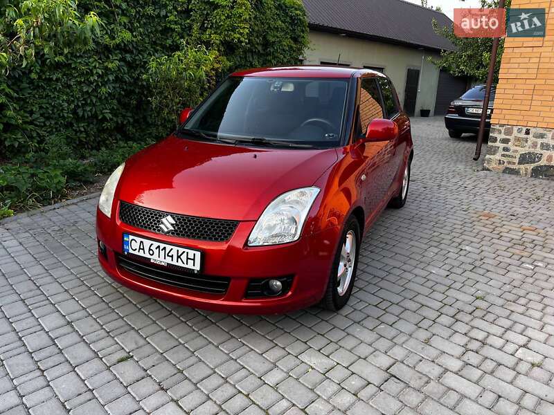 Хэтчбек Suzuki Swift 2008 в Лысянке