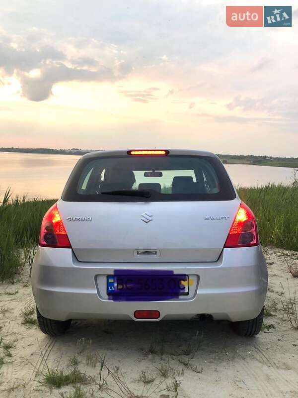 Хетчбек Suzuki Swift 2007 в Львові фото 2 Хетчбек Suzuki Swift 2007 в Львові