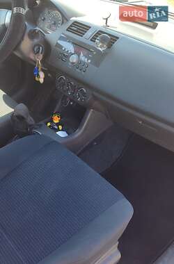 Хэтчбек Suzuki Swift 2008 в 