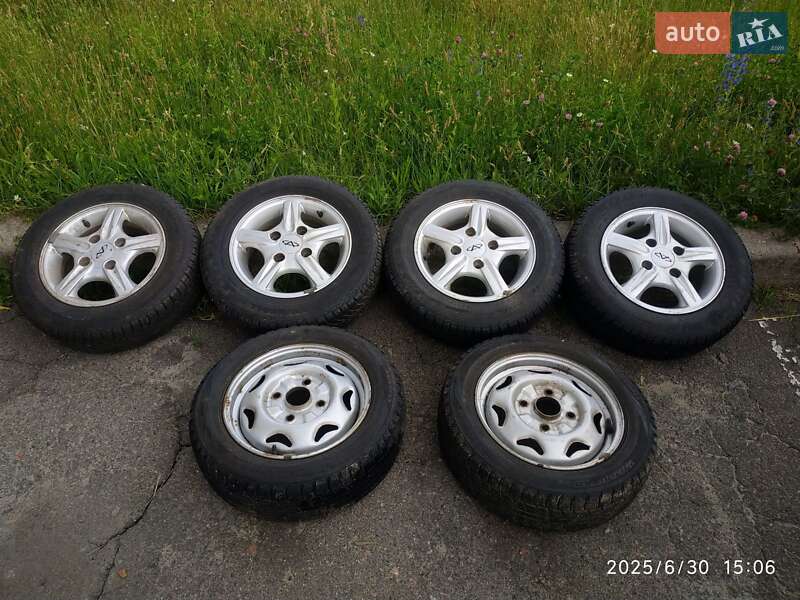 Хэтчбек Suzuki Swift 2000 в Киеве
