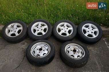 Хетчбек Suzuki Swift 2000 в 