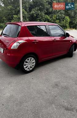 Хэтчбек Suzuki Swift 2011 в 