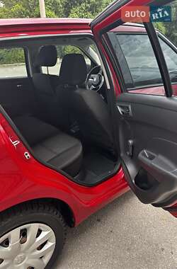Хэтчбек Suzuki Swift 2011 в 