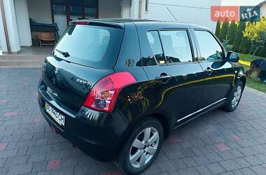 Хетчбек Suzuki Swift 2010 в 