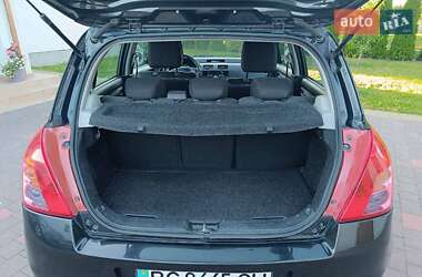 Хетчбек Suzuki Swift 2010 в 