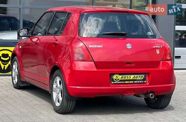 Хэтчбек Suzuki Swift 2005 в 