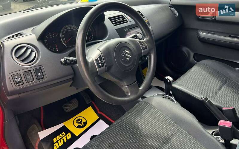 Хэтчбек Suzuki Swift 2005 в Ивано-Франковске фото 8 Хэтчбек Suzuki Swift 2005 в Ивано-Франковске