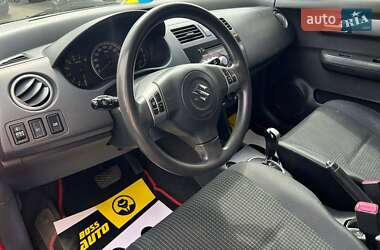 Хэтчбек Suzuki Swift 2005 в 