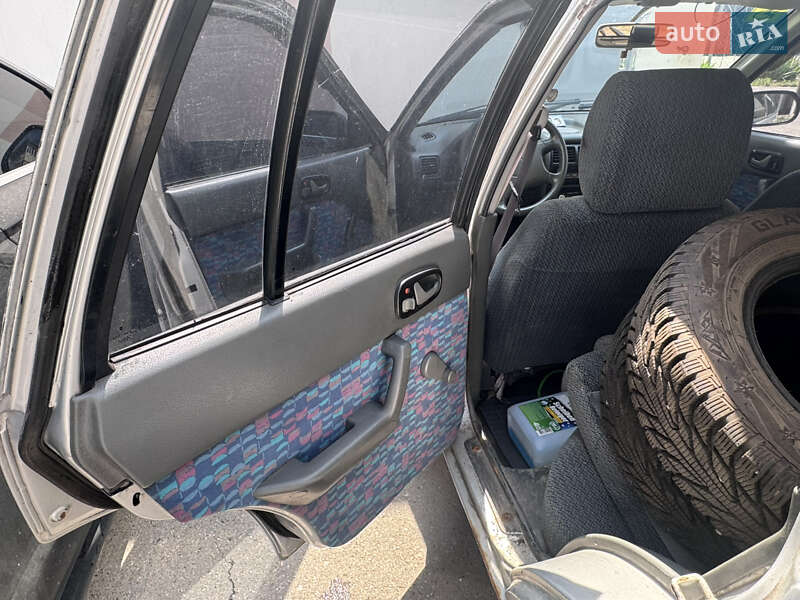 Хэтчбек Suzuki Swift 2003 в Харькове фото 5 Хэтчбек Suzuki Swift 2003 в Харькове