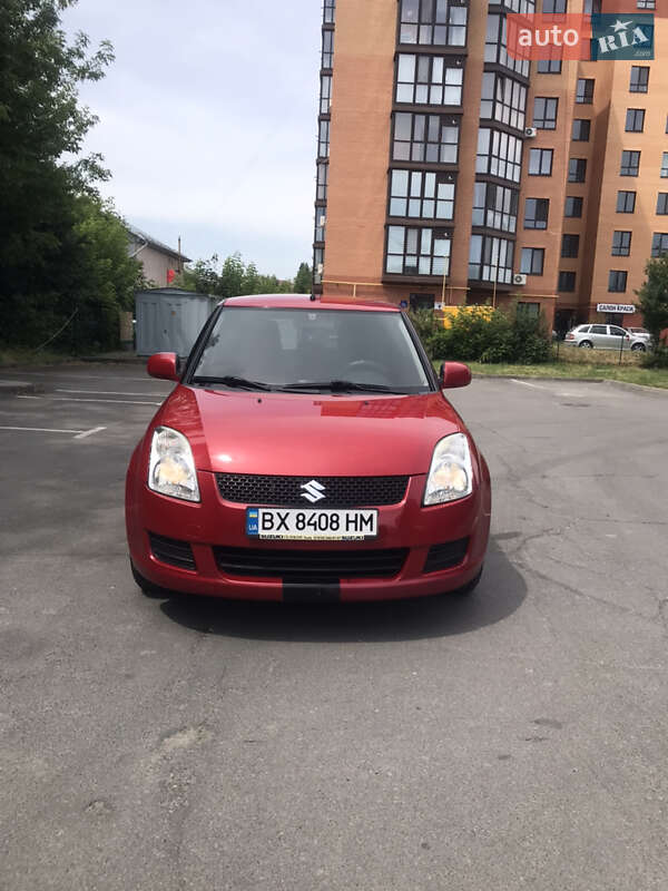 Хэтчбек Suzuki Swift 2010 в Каменец-Подольском