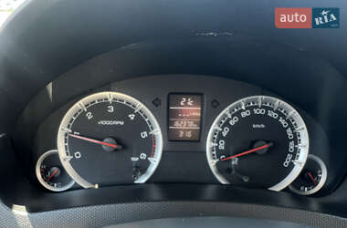 Хетчбек Suzuki Swift 2012 в 