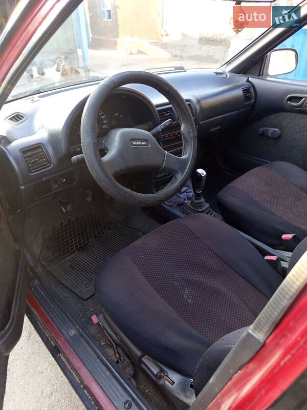 Седан Suzuki Swift 1994 в Білгороді-Дністровському