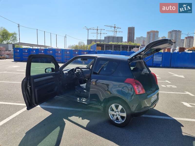 Хетчбек Suzuki Swift 2008 в Києві