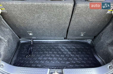 Хэтчбек Suzuki Swift 2007 в 
