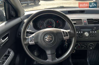 Хетчбек Suzuki Swift 2006 в 