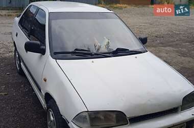 Седан Suzuki Swift 1996 в 