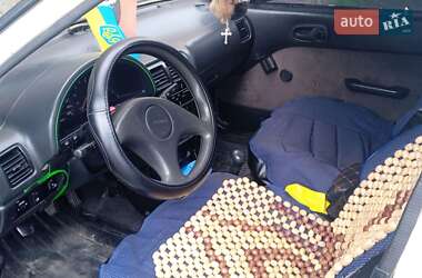 Седан Suzuki Swift 1996 в Івано-Франківську