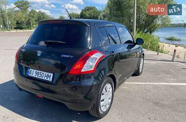 Хэтчбек Suzuki Swift 2012 в 