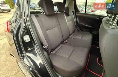 Хетчбек Suzuki Swift 2013 в 