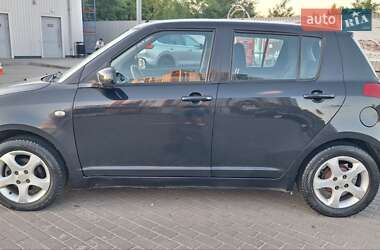 Хэтчбек Suzuki Swift 2006 в Киеве