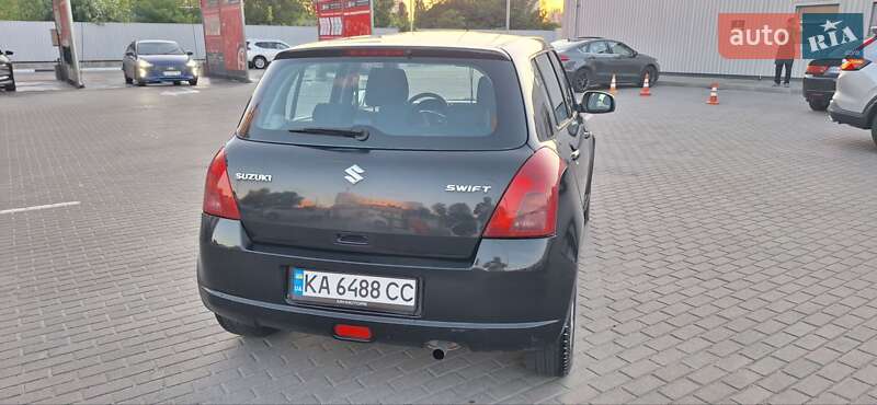 Хетчбек Suzuki Swift 2006 в Києві