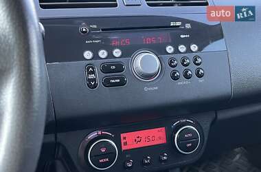 Хэтчбек Suzuki Swift 2006 в 