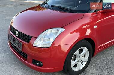 Хэтчбек Suzuki Swift 2006 в 