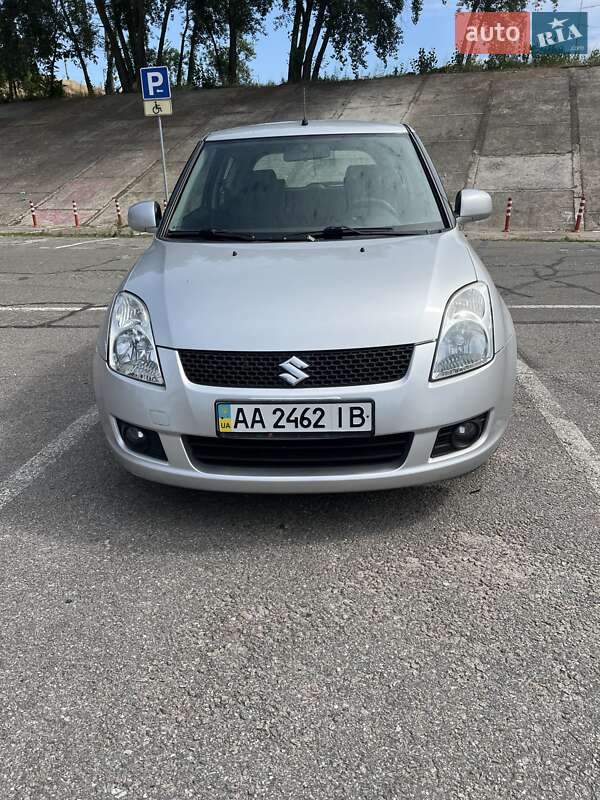 Хэтчбек Suzuki Swift 2008 в 
