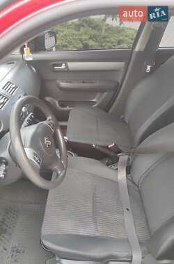 Хэтчбек Suzuki Swift 2006 в 