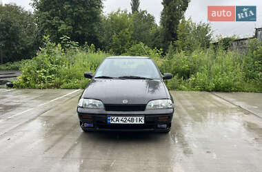 Хэтчбек Suzuki Swift 1990 в 