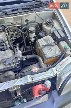 Седан Suzuki Swift 2003 в 