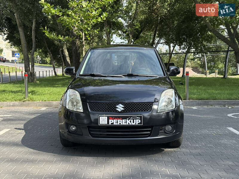 Хэтчбек Suzuki Swift 2008 в Киеве