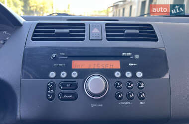 Хэтчбек Suzuki Swift 2007 в 